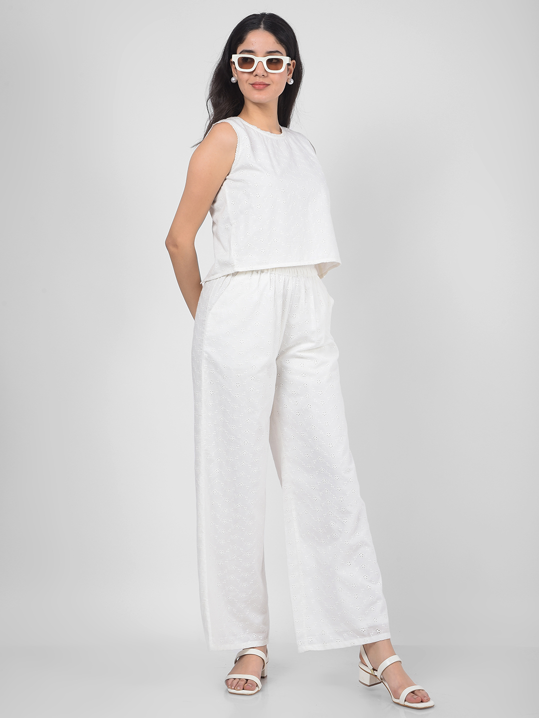 Numero Uno Women Embroidered White Trousers